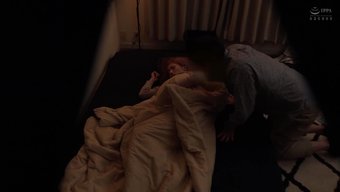 日本视频中的口交动作...
