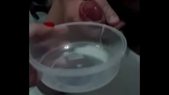 她是个骚气十足的拉丁...