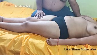 亚洲少女(18+)从...