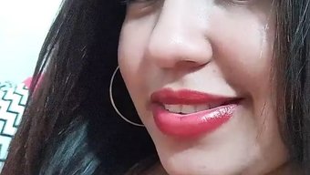 拉丁裔18岁女孩,胸...